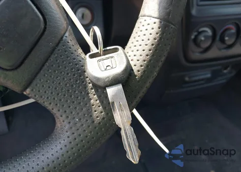 2001 Honda Cr-V Lx z USA, uszkodzony, nr VIN JHLRD18411C032533